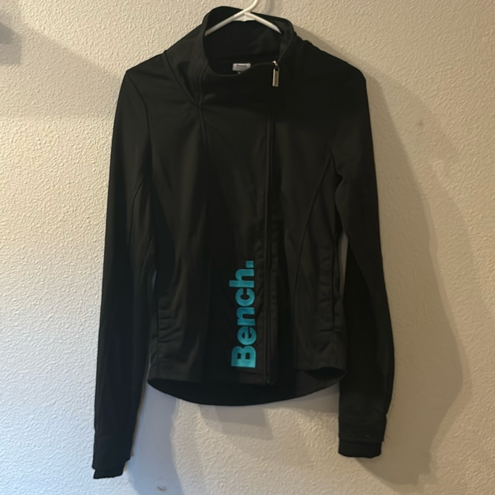 Bench zip up sweatshirt size medium